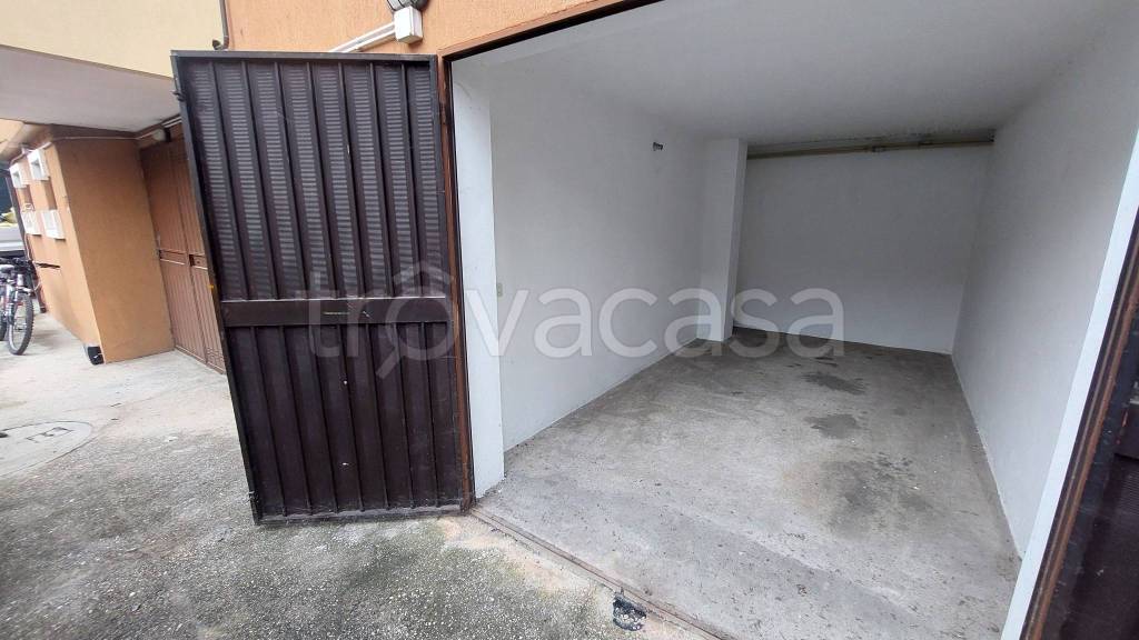 locale di sgombero in vendita a Padova