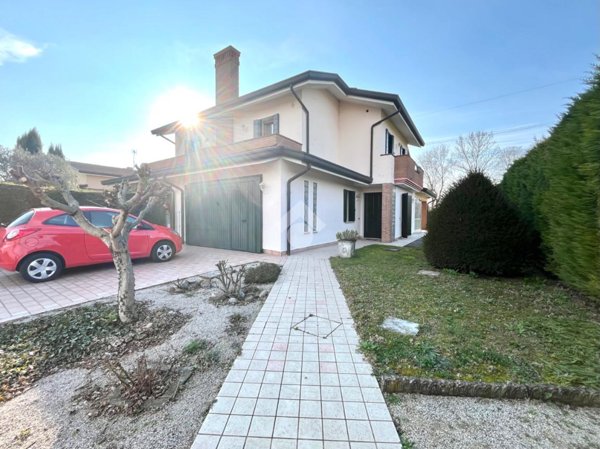 casa indipendente in vendita a Padova in zona Camin / Granze