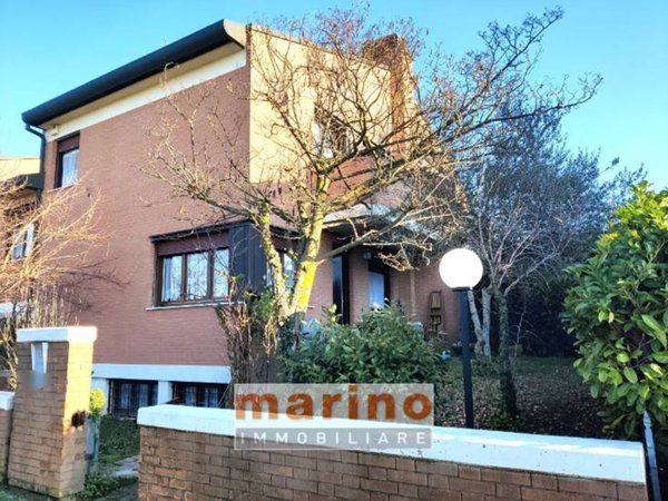 casa indipendente in vendita a Padova in zona Mandria