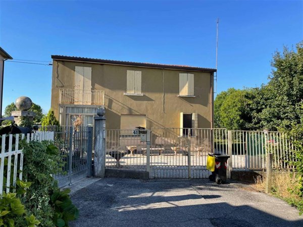 casa indipendente in vendita a Padova in zona Montà