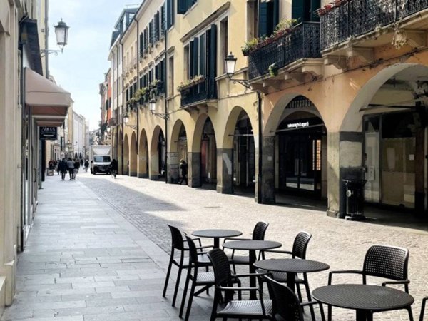 appartamento in vendita a Padova in zona Centro Storico