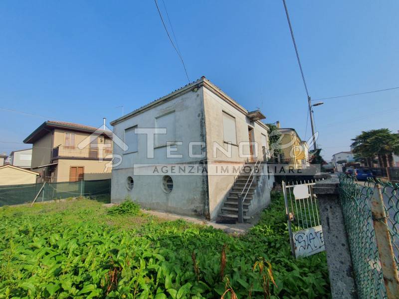 casa indipendente in vendita a Padova in zona Centro Storico