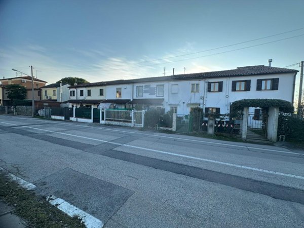 casa indipendente in vendita a Padova in zona Ponte di Brenta