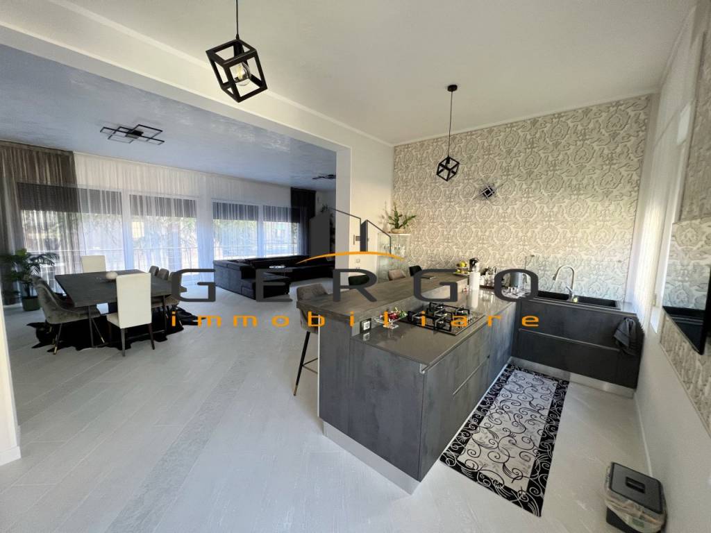 casa indipendente in vendita a Padova in zona Centro Storico