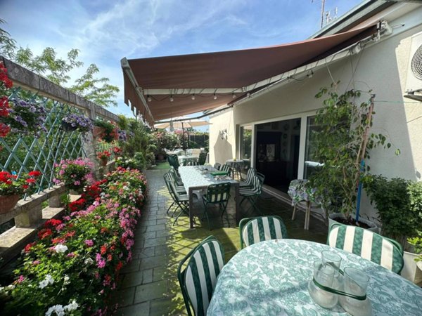 casa indipendente in vendita a Padova in zona Sant'Osvaldo / Santa Rita