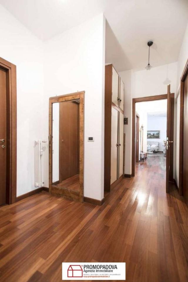 appartamento in vendita a Padova in zona Centro Storico