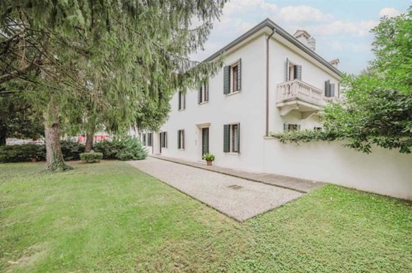 casa indipendente in vendita a Padova in zona Brentelle