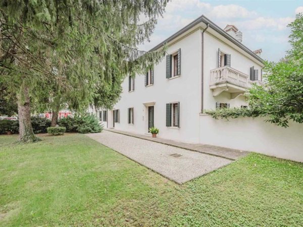 casa indipendente in vendita a Padova in zona Brentelle