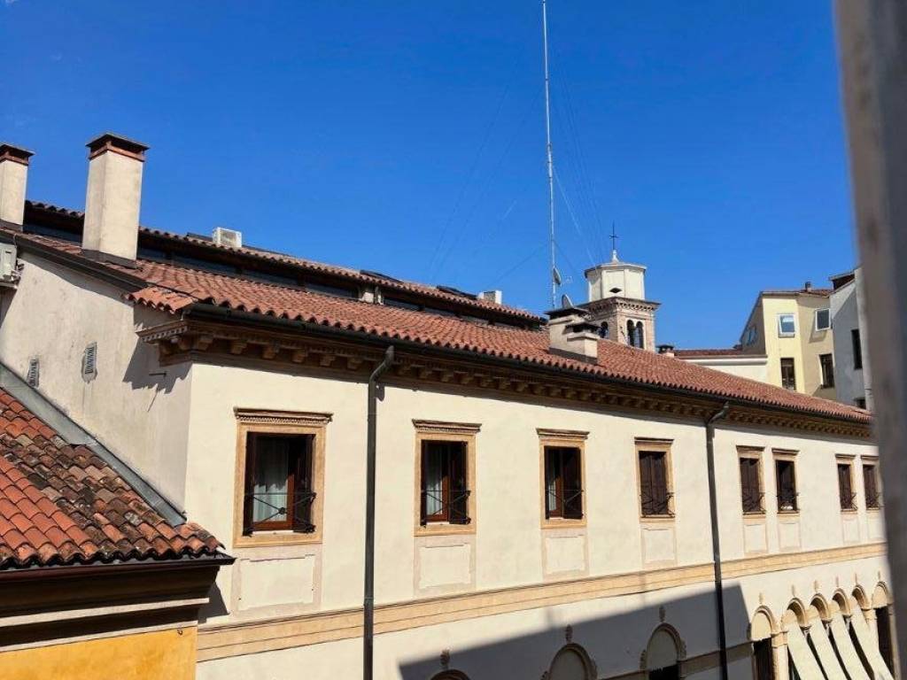 appartamento in vendita a Padova in zona Centro Storico