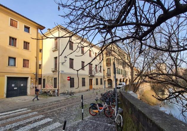 ufficio in vendita a Padova in zona Savonarola
