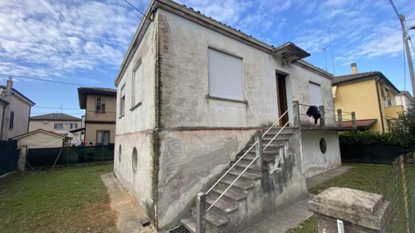 casa indipendente in vendita a Padova in zona Montà