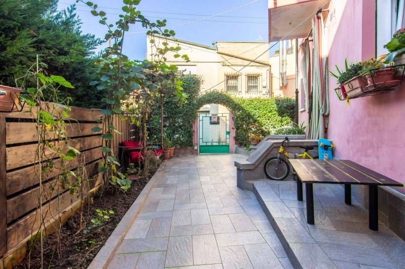 casa indipendente in vendita a Padova in zona Stanga