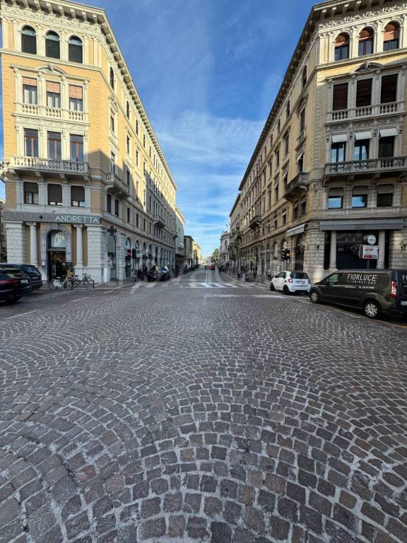 quadrivano in vendita a Padova in zona Centro Storico