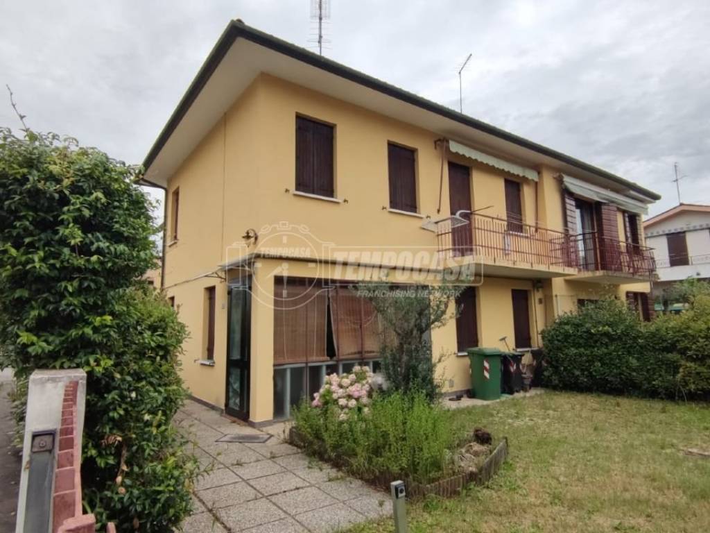 casa indipendente in vendita a Padova in zona Montà