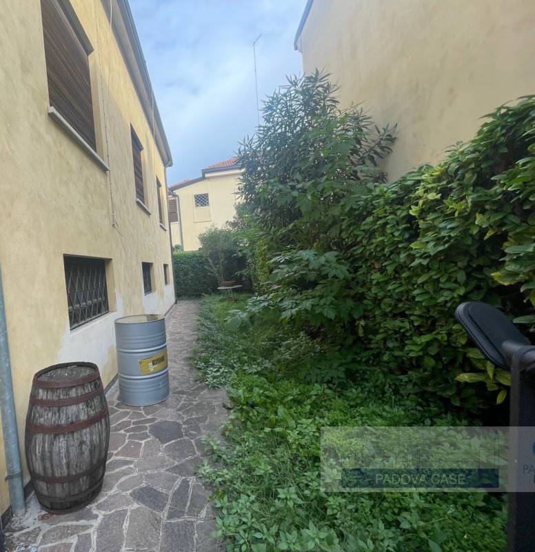 casa indipendente in vendita a Padova