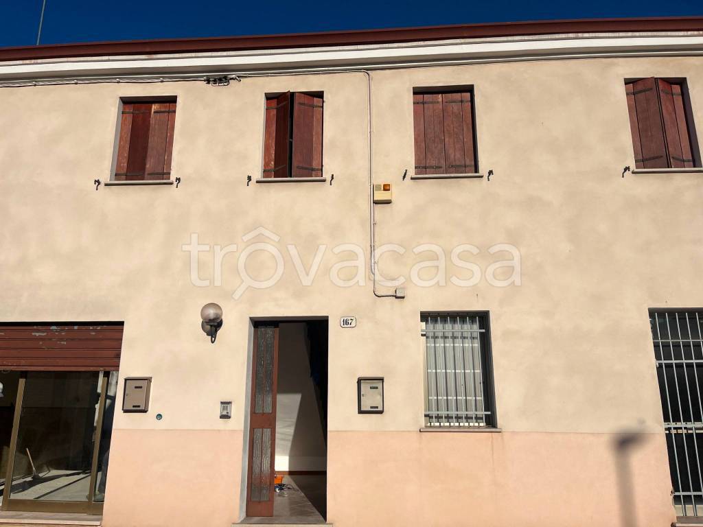 casa indipendente in vendita a Padova in zona Arcella