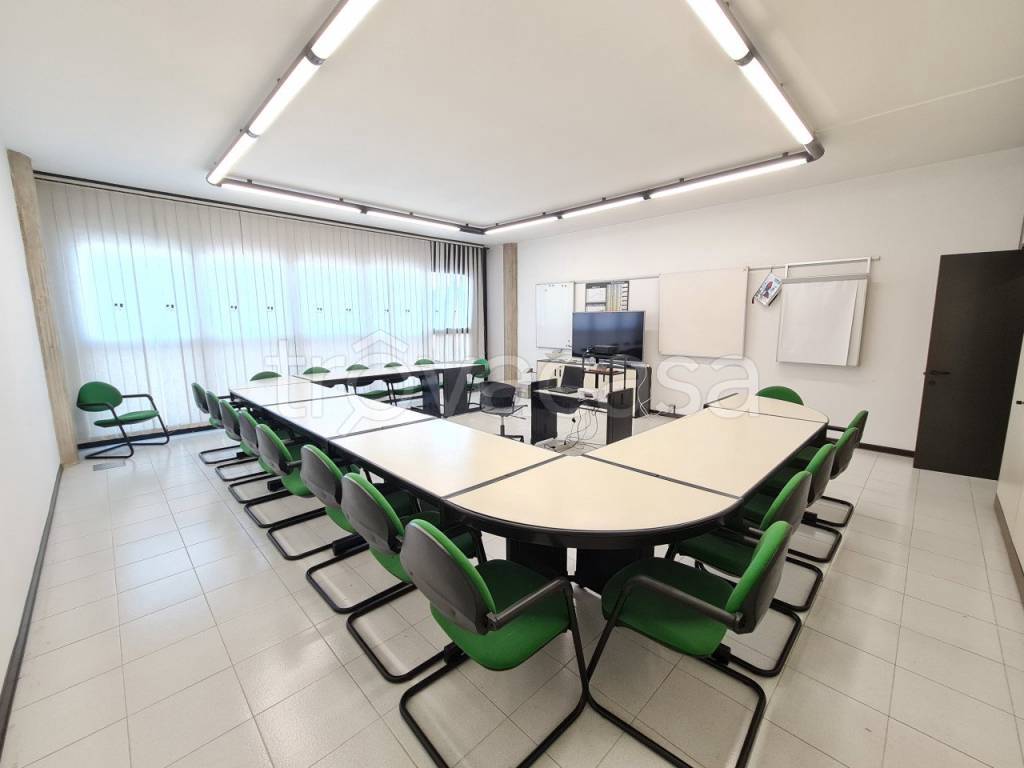 ufficio in vendita a Padova in zona Stanga