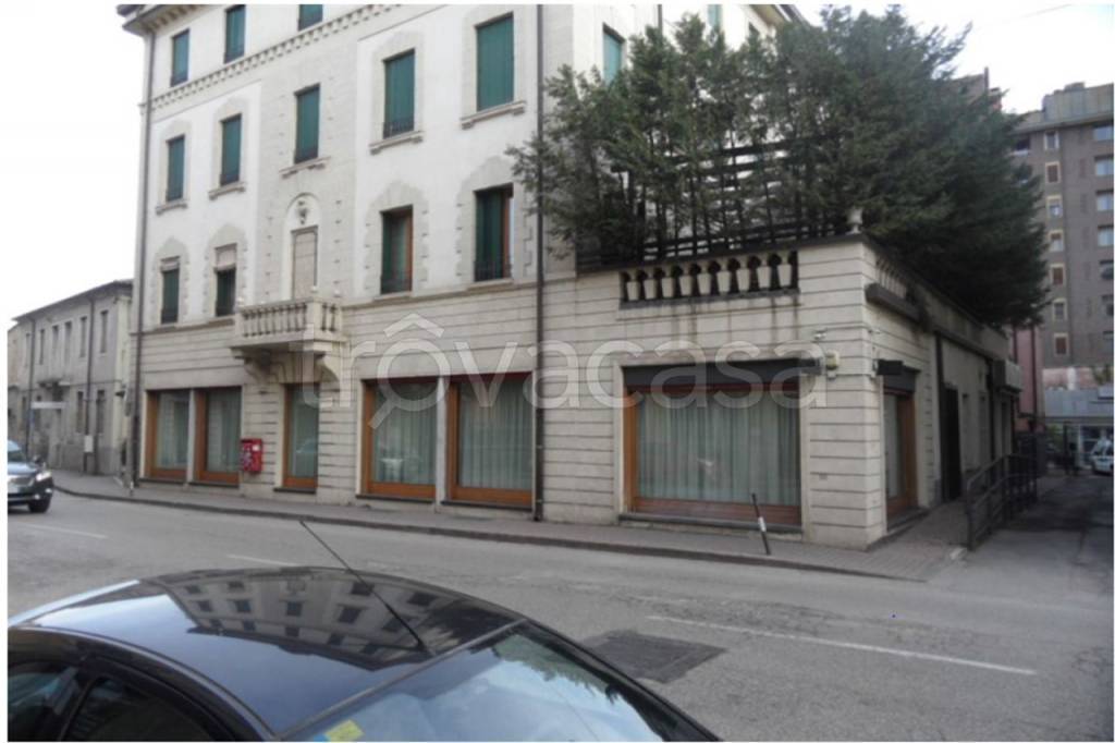 negozio in vendita a Padova