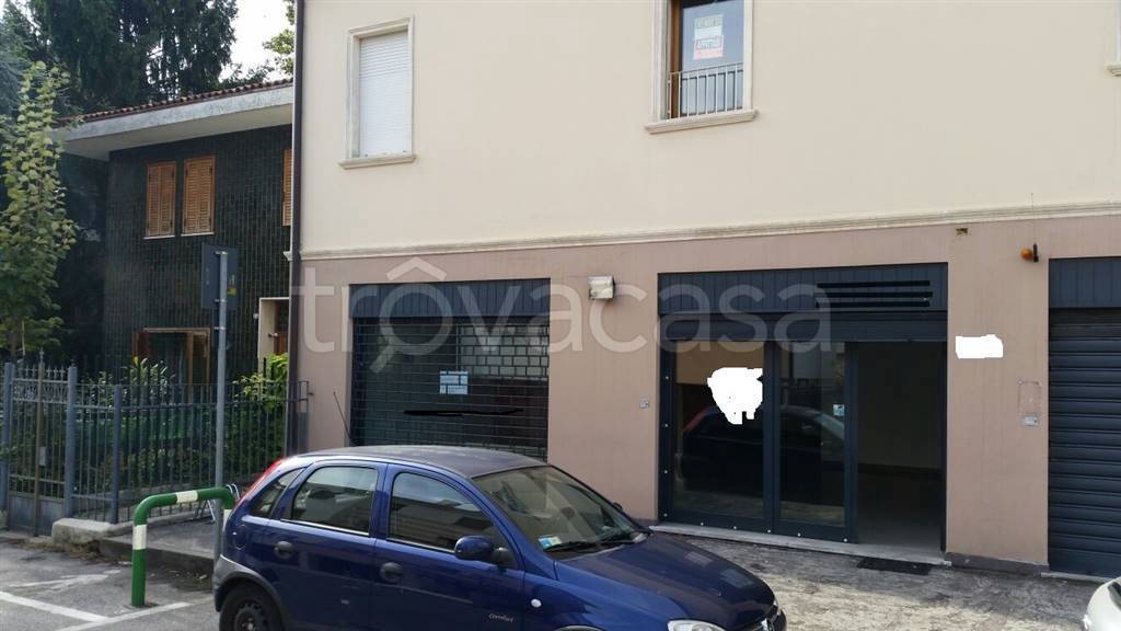 negozio in vendita a Padova in zona Arcella