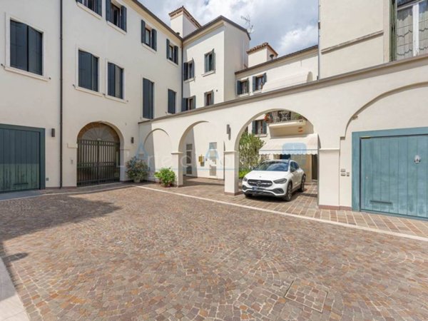 casa indipendente in vendita a Padova in zona Centro Storico