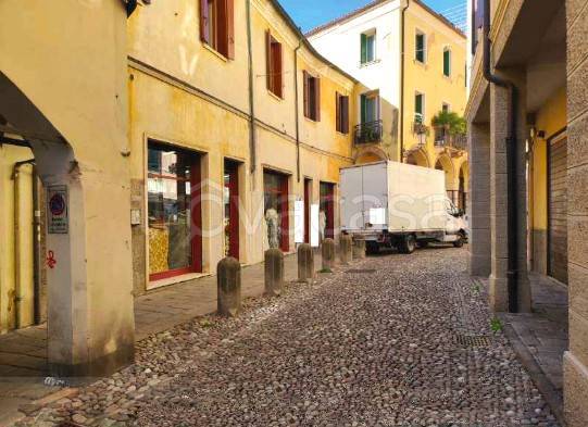 negozio in vendita a Padova