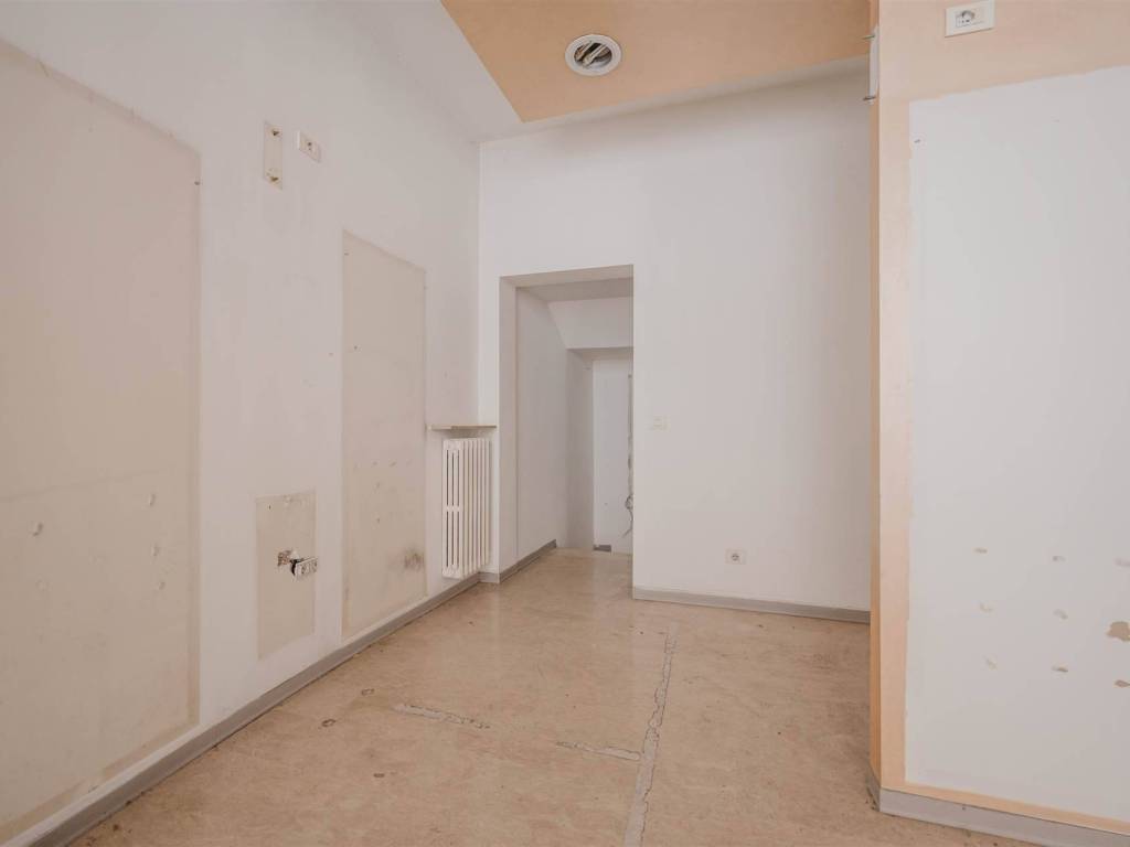 negozio in vendita a Padova in zona Porta Trento