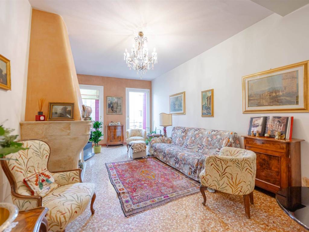 casa indipendente in vendita a Padova in zona Centro Storico