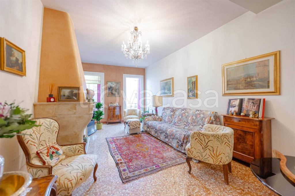 casa indipendente in vendita a Padova in zona Savonarola