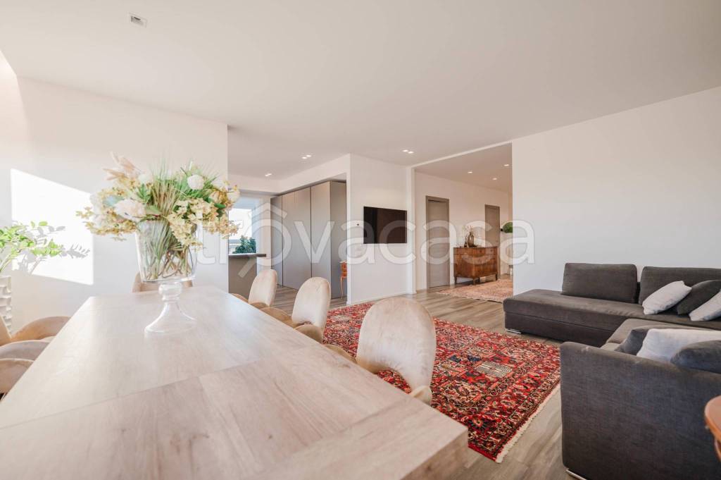 appartamento in vendita a Padova in zona Savonarola