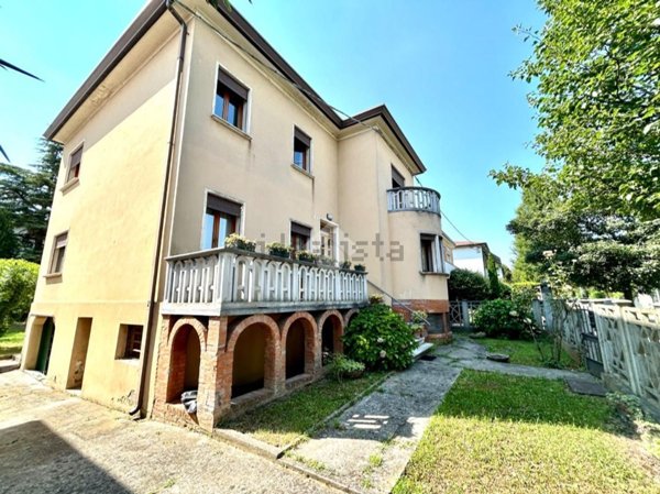 casa indipendente in vendita a Padova in zona Porta Trento