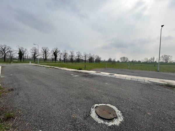 terreno edificabile in vendita a Padova in zona Mandria