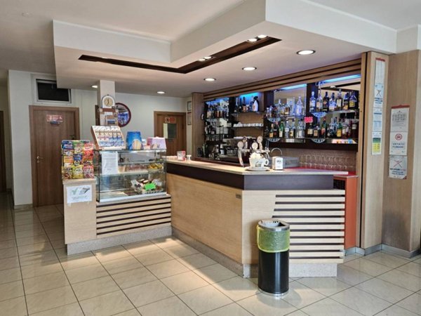 negozio in vendita a Padova in zona Camin / Granze