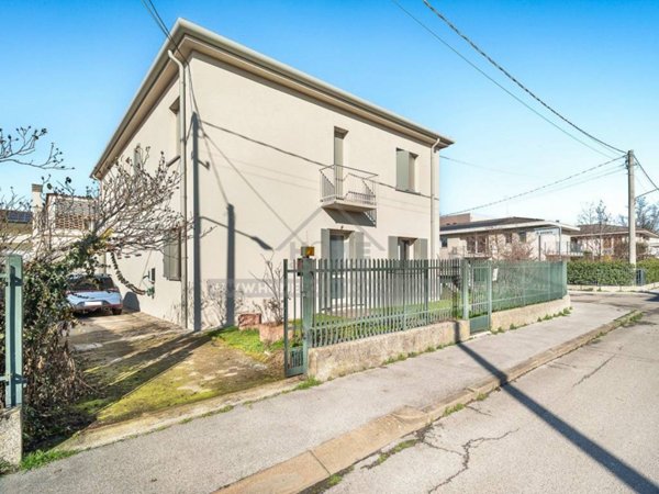 casa indipendente in vendita a Padova in zona Guizza