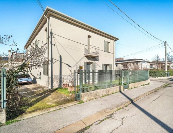 casa indipendente in vendita a Padova in zona Guizza