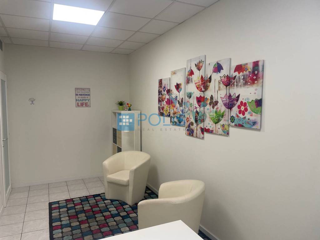 ufficio in vendita a Padova in zona Portello