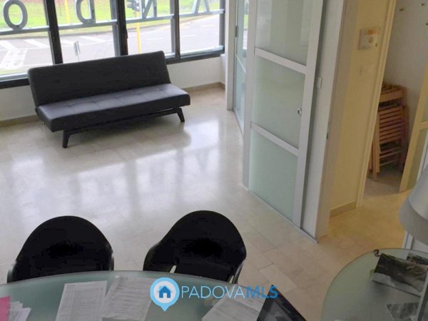 ufficio in vendita a Padova in zona Arcella