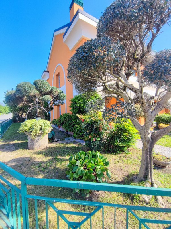 casa indipendente in vendita a Padova in zona Montà