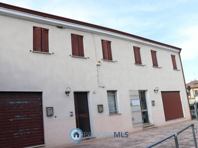 appartamento in vendita a Padova in zona Arcella