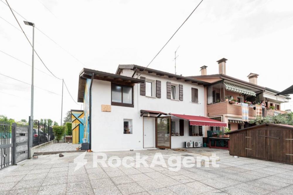 casa indipendente in vendita a Padova in zona Pontevigodarzere