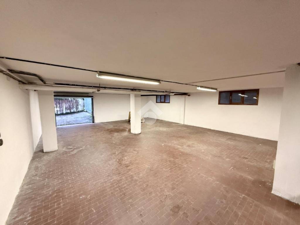 locale di sgombero in vendita a Padova