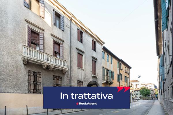 appartamento in vendita a Padova in zona Centro Storico