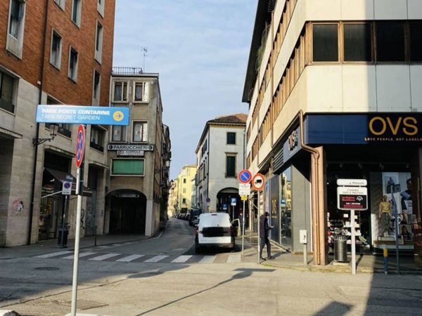appartamento in vendita a Padova in zona Centro Storico