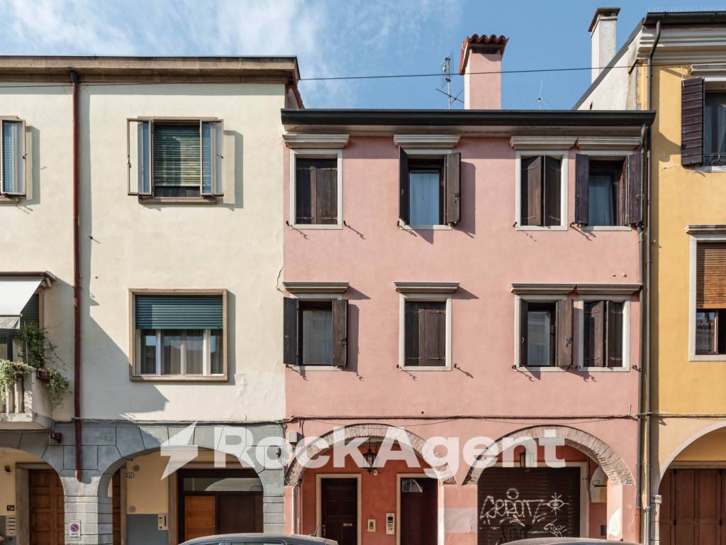 appartamento in vendita a Padova in zona Centro Storico