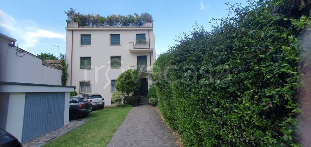 appartamento in vendita a Padova in zona Savonarola