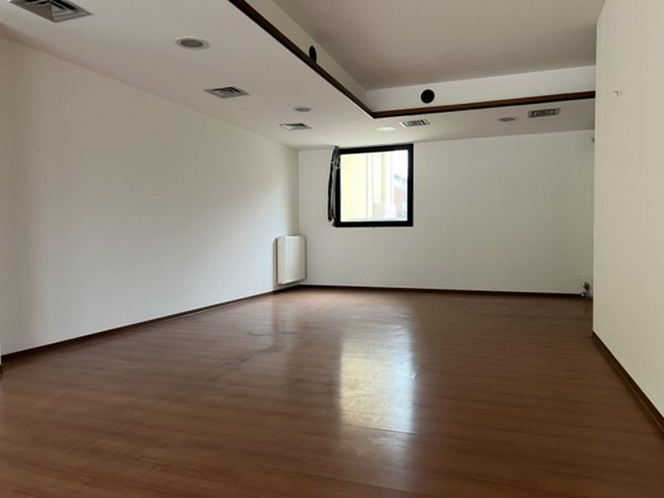 negozio in vendita a Padova in zona Mortise