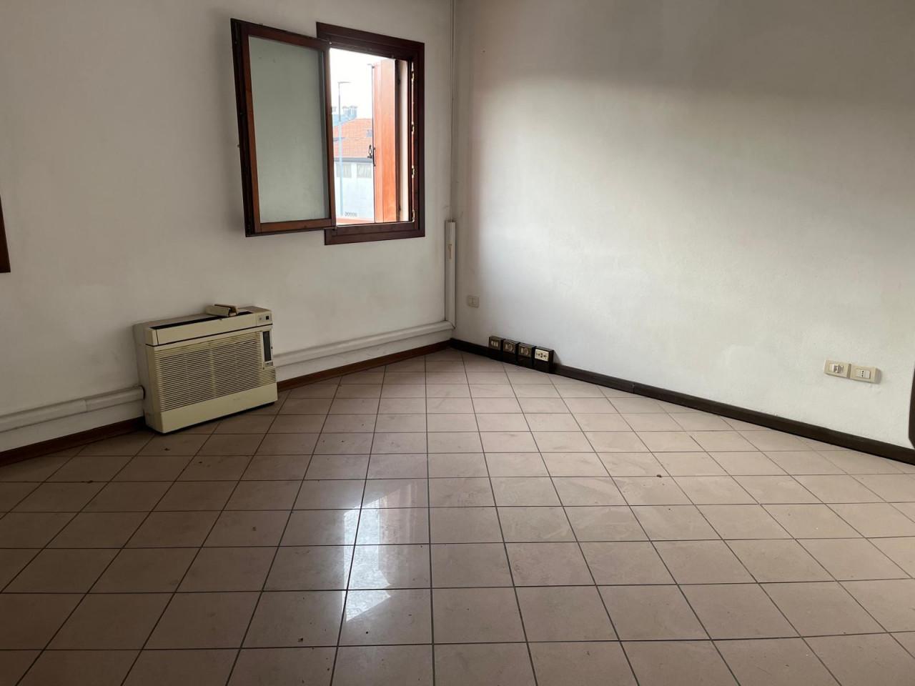 appartamento in vendita a Padova in zona Pontevigodarzere