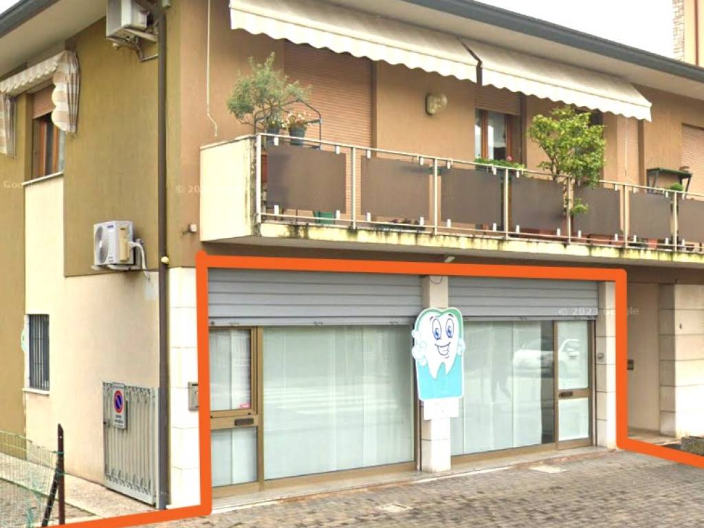 negozio in vendita a Padova in zona Pontevigodarzere