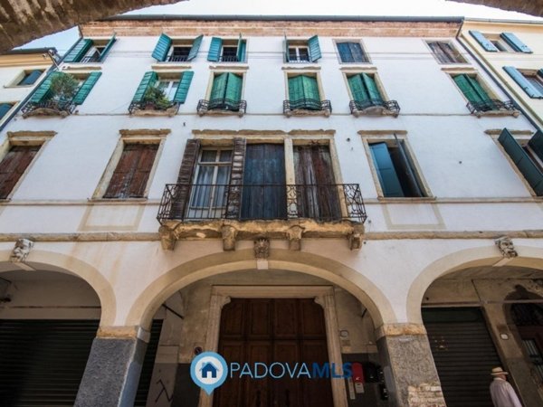 appartamento in vendita a Padova in zona Centro Storico