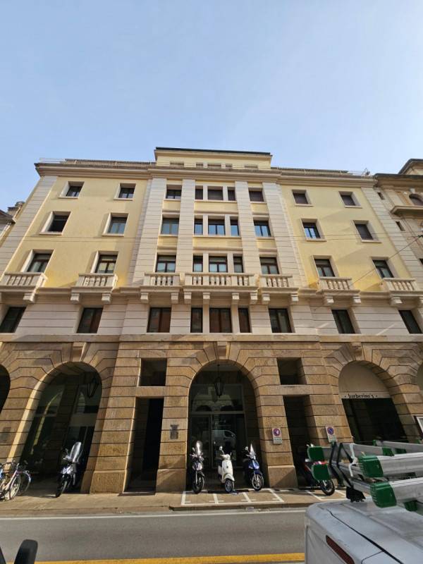 ufficio in vendita a Padova in zona Centro Storico