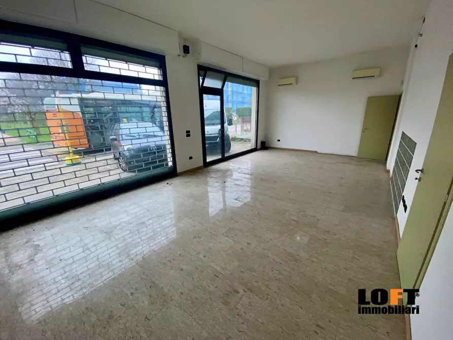 negozio in vendita a Padova